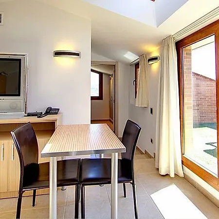 Sono & - Adults Only Apartahotel La Garriga